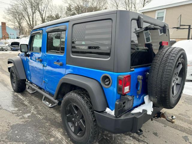 1C4BJWDG2FL520398 - 2015 JEEP WRANGLER U SPORT BLUE photo 2