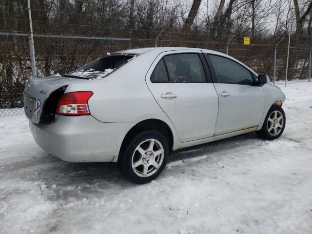 JTDBT923071028459 - 2007 TOYOTA YARIS SILVER photo 3