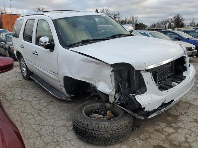 1GKFK63878J156152 - 2008 GMC YUKON DENALI WHITE photo 4