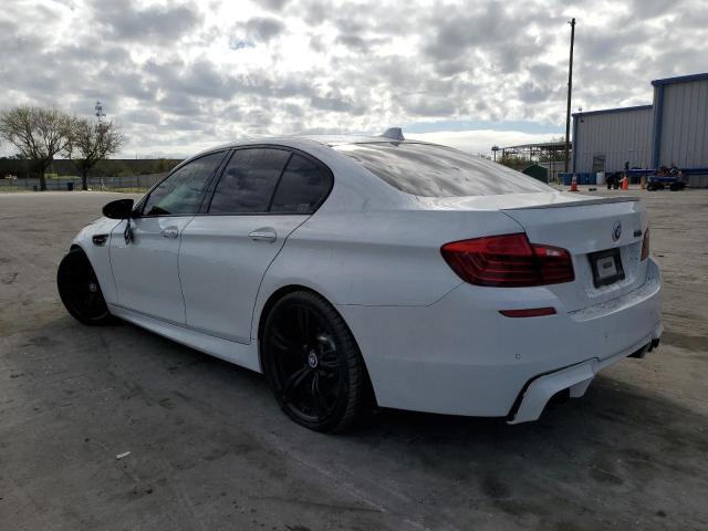 WBSFV9C53FD595315 - 2015 BMW M5 WHITE photo 2