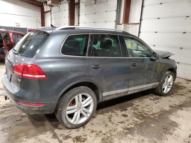 WVGEF9BP0DD012629 - 2013 VOLKSWAGEN TOUAREG V6 GRAY photo 3