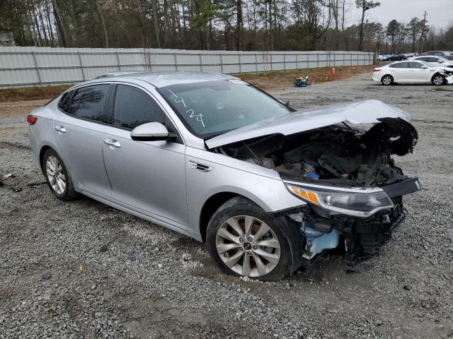 5XXGU4L35JG261429 - 2018 KIA OPTIMA EX SILVER photo 4