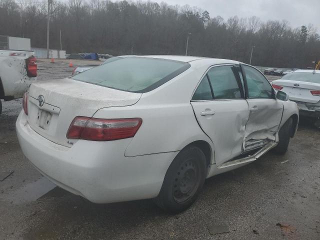 JTNBE46K673057222 - 2007 TOYOTA CAMRY CE WHITE photo 3