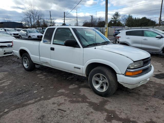 1GCCS1948W8229068 - 1998 CHEVROLET C/K SER S10 WHITE photo 4