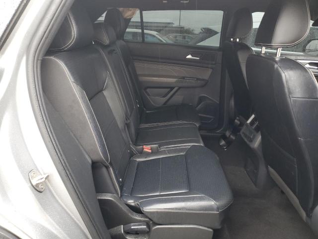 1V2LC2CA4NC227054 - 2022 VOLKSWAGEN ATLAS CROS SE Серебристый фото 11