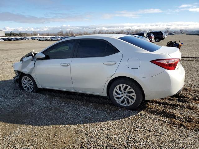 5YFBURHEXHP694649 - 2017 TOYOTA COROLLA L WHITE photo 2