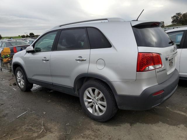 5XYKU4A24BG043001 - 2011 KIA SORENTO EX SILVER photo 2