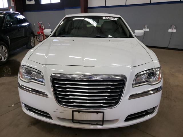 2C3CCARG7DH533401 - 2013 CHRYSLER 300 WHITE photo 5