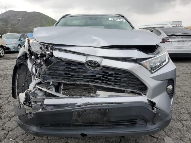 JTMC1RFV5KD006163 - 2019 TOYOTA RAV4 XLE PREMIUM SILVER photo 5