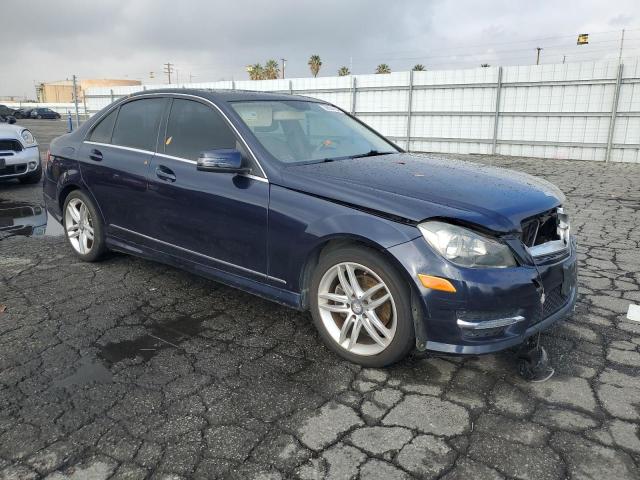 WDDGF4HB0DA852073 - 2013 MERCEDES-BENZ C 250 BLUE photo 4