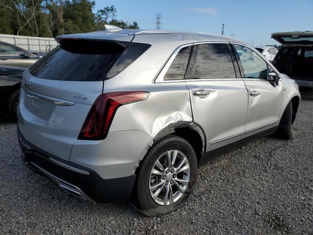 1GYKNCR42LZ214113 - 2020 CADILLAC XT5 PREMIUM LUXURY SILVER photo 3