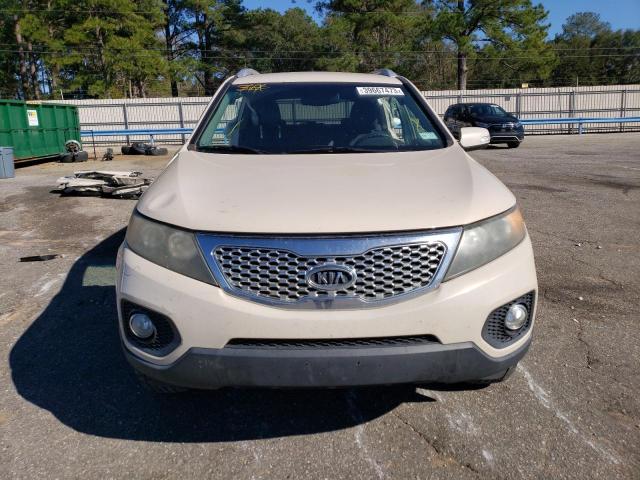 5XYKT4A17BG076360 - 2011 KIA SORENTO BASE BEIGE photo 5