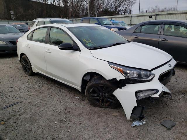 3KPF34ADXLE181212 - 2020 KIA FORTE GT LINE WHITE photo 4