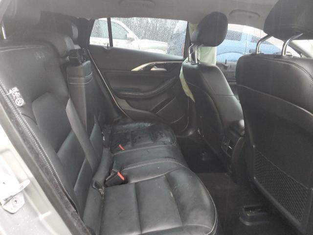 SJKCH5CP4HA023800 - 2017 INFINITI QX30 BASE Silber Foto 11