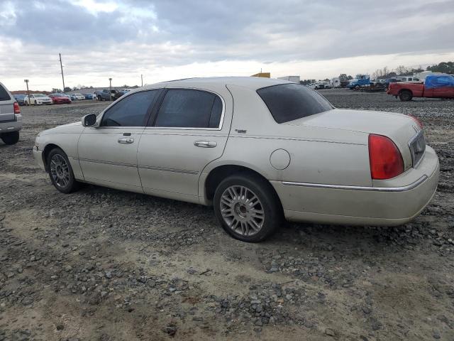 1LNHM82V66Y648625 - 2006 LINCOLN TOWN CAR SIGNATURE LIMITED CREAM photo 2