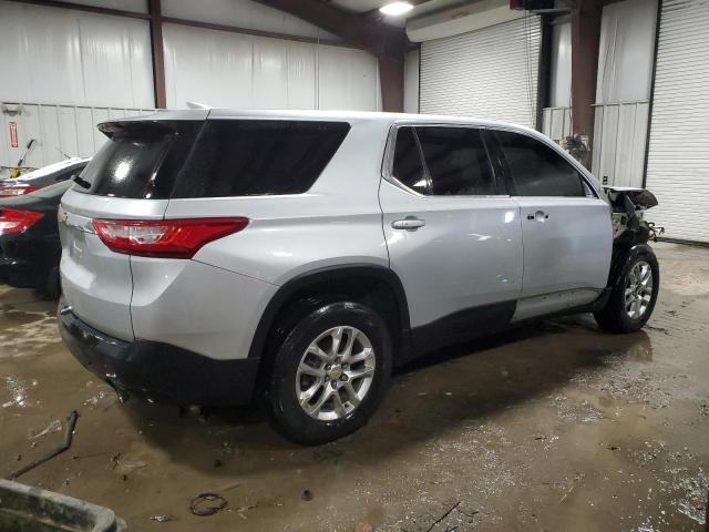 1GNERFKW8JJ192948 - 2018 CHEVROLET TRAVERSE LS SILVER photo 3