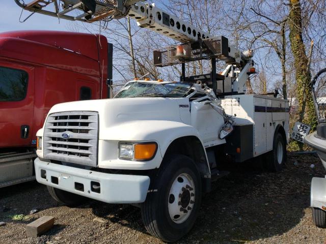 1FDXF70J9WVA14565 - 1998 FORD F700 WHITE photo 2