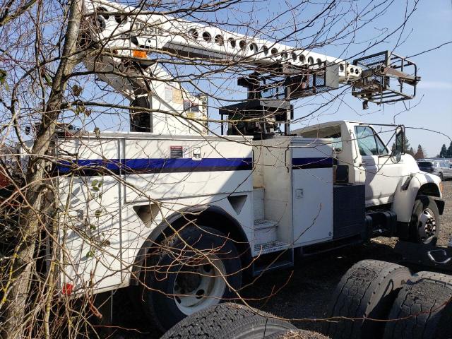 1FDXF70J9WVA14565 - 1998 FORD F700 WHITE photo 4