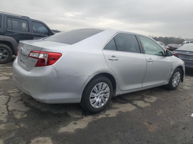 4T4BF1FK5CR162534 - 2012 TOYOTA CAMRY BASE SILVER photo 3