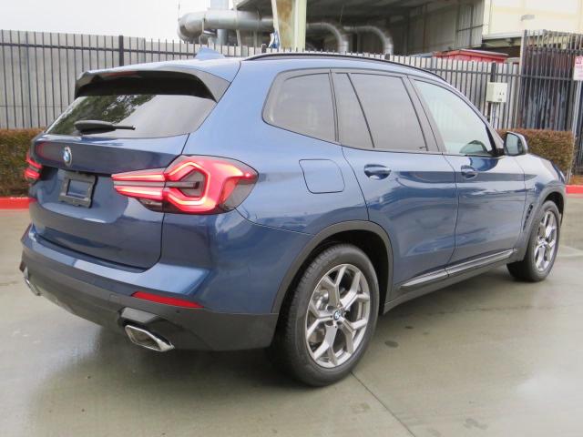 WBX57DP04NN143139 - 2022 BMW X3 XDRIVE30I BLUE photo 3