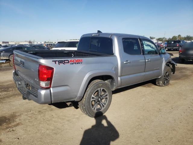 3TMCZ5AN7HM065110 - 2017 TOYOTA TACOMA DOUBLE CAB SILVER photo 3