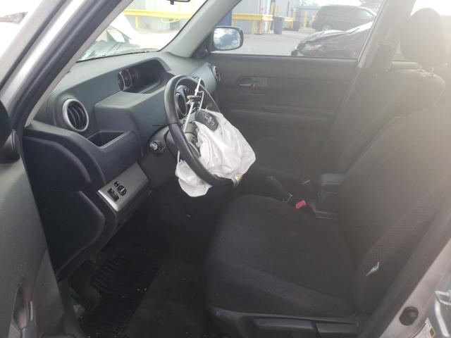 JTLKE50E491074780 - 2009 TOYOTA SCION XB SILVER photo 7