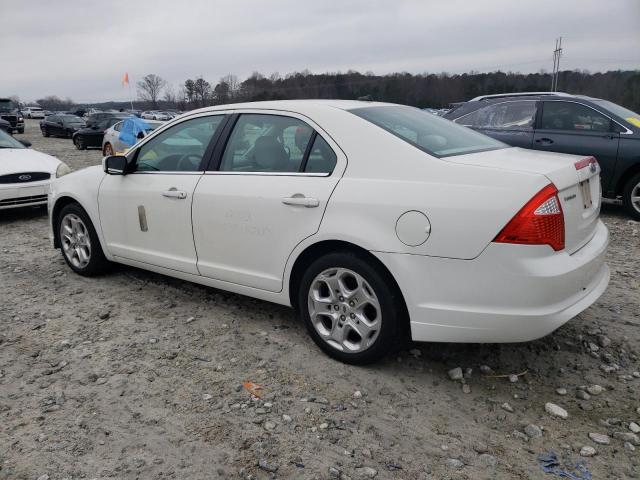 3FAHP0HA3AR264753 - 2010 FORD FUSION SE WHITE photo 2