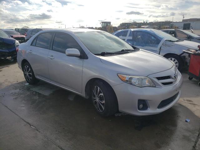 2T1BU4EEXCC851080 - 2012 TOYOTA COROLLA BASE SILVER photo 4
