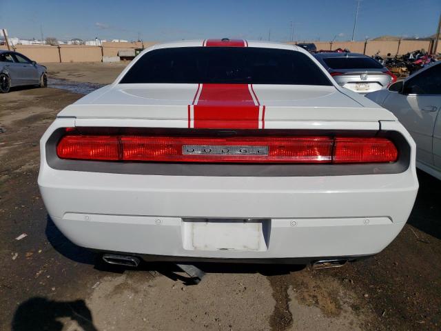 2C3CDYAG9EH106935 - 2014 DODGE CHALLENGER SXT WHITE photo 6