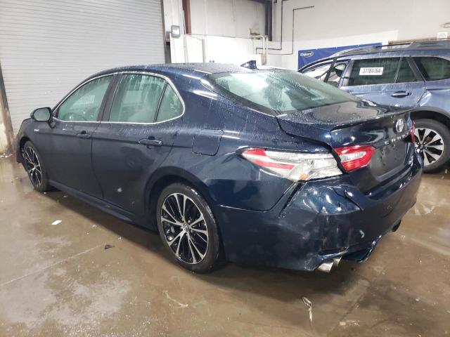 4T1B21HK7JU509927 - 2018 TOYOTA CAMRY HYBRID BLUE photo 2