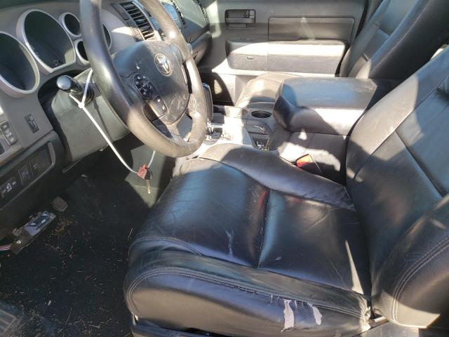 5TFUW5F11AX125546 - 2010 TOYOTA TUNDRA DOUBLE CAB SR5 SILVER photo 7