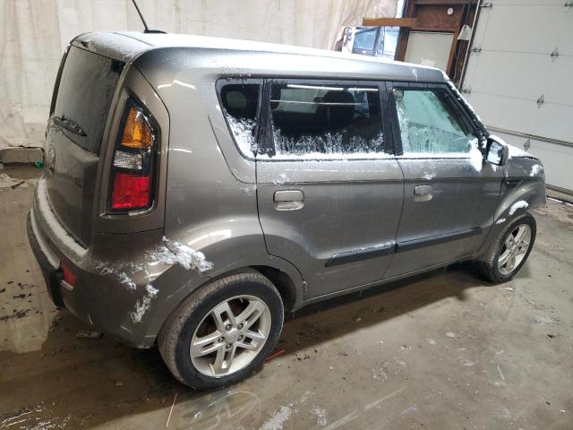 KNDJT2A22A7036840 - 2010 KIA SOUL + SILVER photo 3