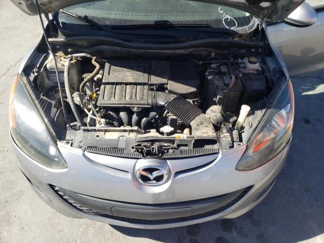 JM1DE1KY8E0175552 - 2014 MAZDA MAZDA2 SPO GRAY photo 11