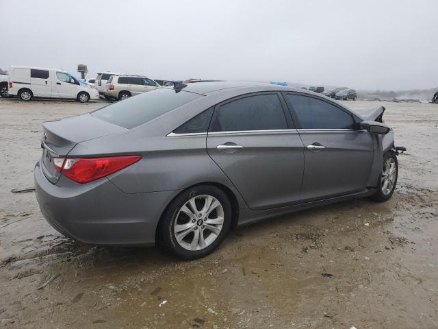 5NPEC4AC4CH373627 - 2012 HYUNDAI SONATA SE GRAY photo 3