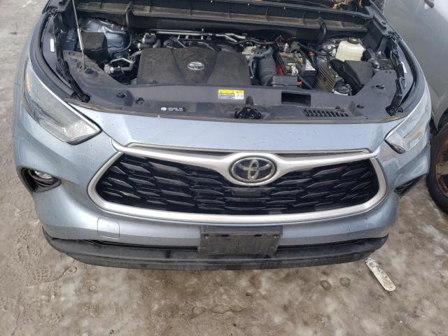 5TDHZRBH6NS222188 - 2022 TOYOTA HIGHLANDER XLE BLUE photo 11