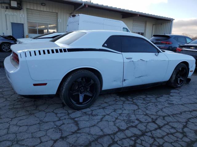 2C3CDYAG1CH209926 - 2012 DODGE CHALLENGER SXT WHITE photo 3