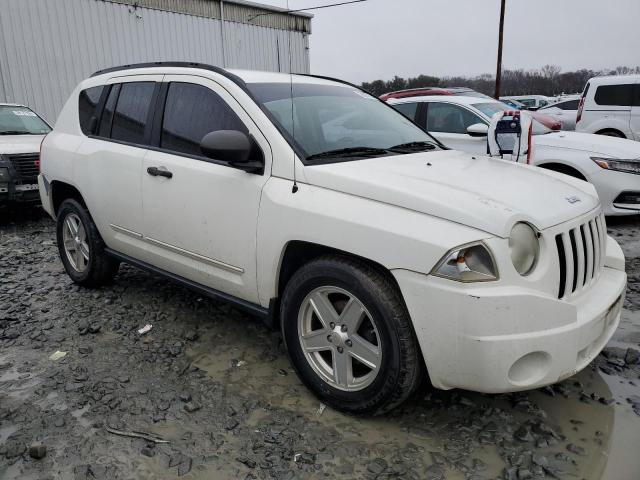 1J4FT47B29D134394 - 2009 JEEP COMPASS SPORT WHITE photo 4