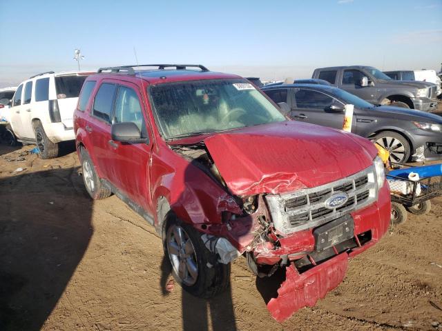 1FMCU9DG7BKA81627 - 2011 FORD ESCAPE XLT RED photo 4