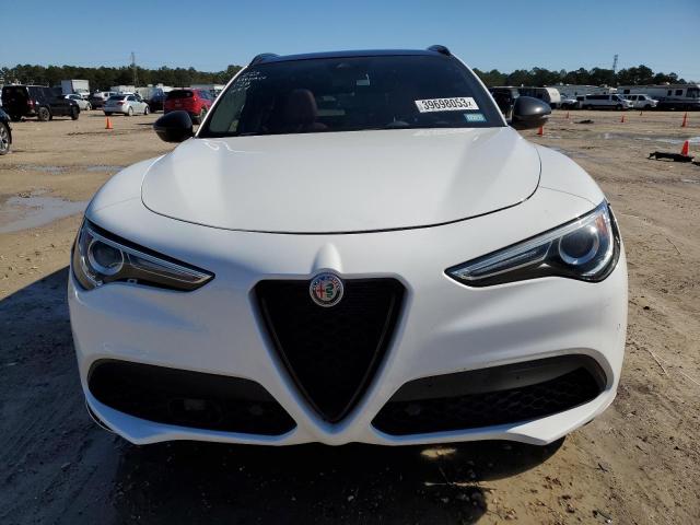 ZASPAJANXL7C96546 - 2020 ALFA ROMEO STELVIO WHITE photo 5