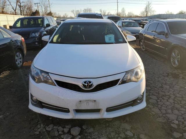 4T1BF1FK6CU597878 - 2012 TOYOTA CAMRY BASE WHITE photo 5