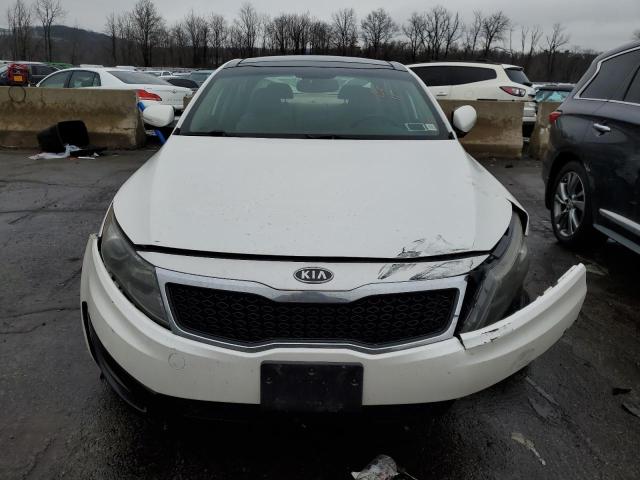 KNAGN4A71B5174276 - 2011 KIA OPTIMA EX WHITE photo 5