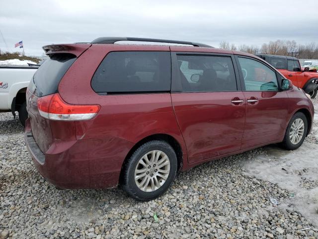 5TDYK3DC0DS339718 - 2013 TOYOTA SIENNA XLE RED photo 3