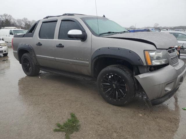 3GNTKGE75CG223177 - 2012 CHEVROLET AVALANCHE LTZ GRAY photo 4