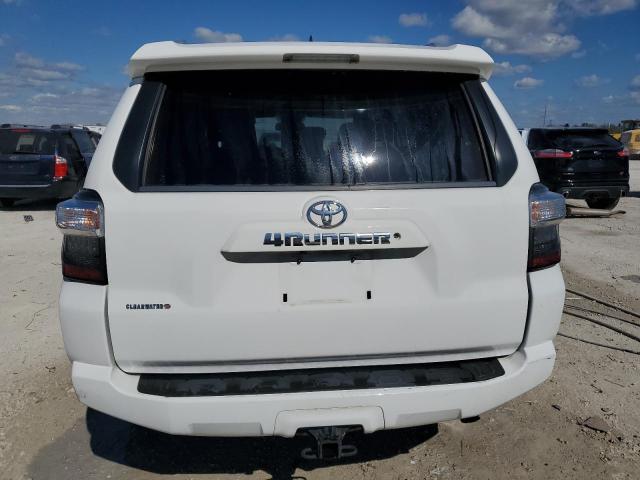 JTEZU5JR1G5139343 - 2016 TOYOTA 4RUNNER SR5 WHITE photo 6