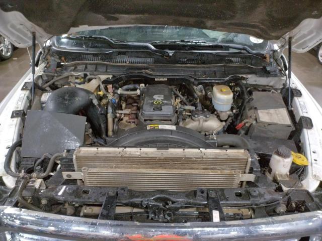 3C6UR5DLXDG527058 - 2013 RAM 2500 SLT თეთრი ფოტო 11