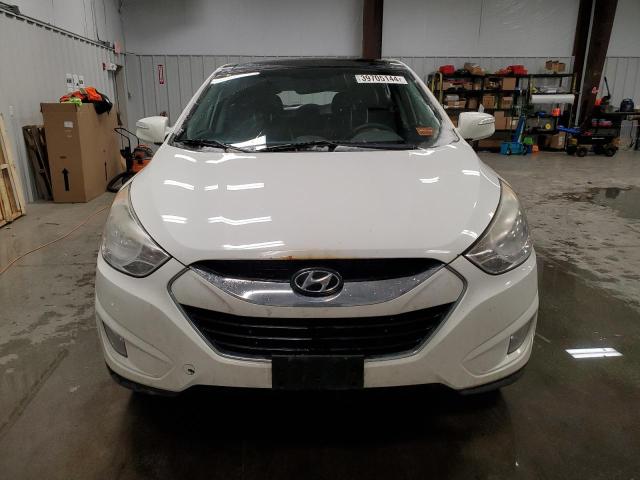 KM8JUCAC5DU711268 - 2013 HYUNDAI TUCSON GLS WHITE photo 5