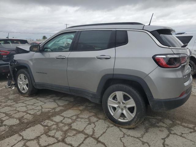 3C4NJDBBXNT123923 - 2022 JEEP COMPASS LATITUDE SILVER photo 2