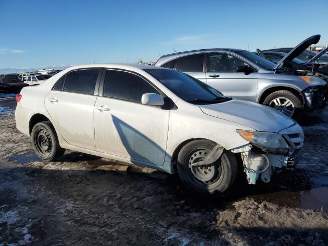 5YFBU4EEXCP069488 - 2012 TOYOTA COROLLA BASE WHITE photo 4