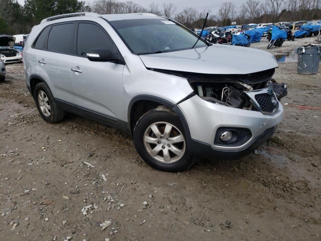 5XYKT3A16BG138650 - 2011 KIA SORENTO BASE SILVER photo 4