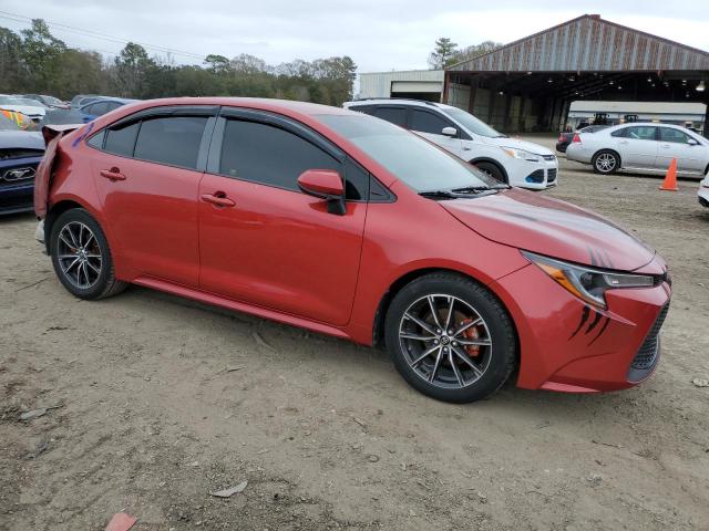 JTDEPRAE3LJ051071 - 2020 TOYOTA COROLLA LE RED photo 4